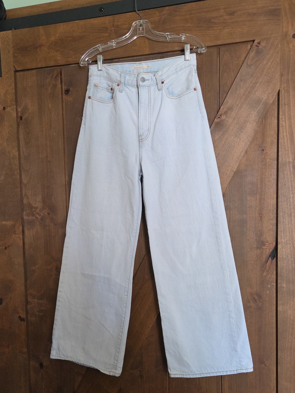 Levis High-Waist Wide Leg Jeans in Light Blue
